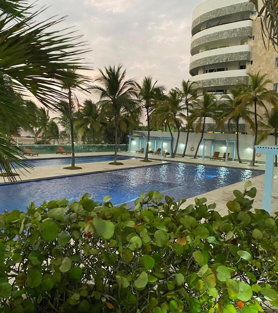 Edificio Acceso Directo Al Mar Primera Linea De Playa 2 Apartamento